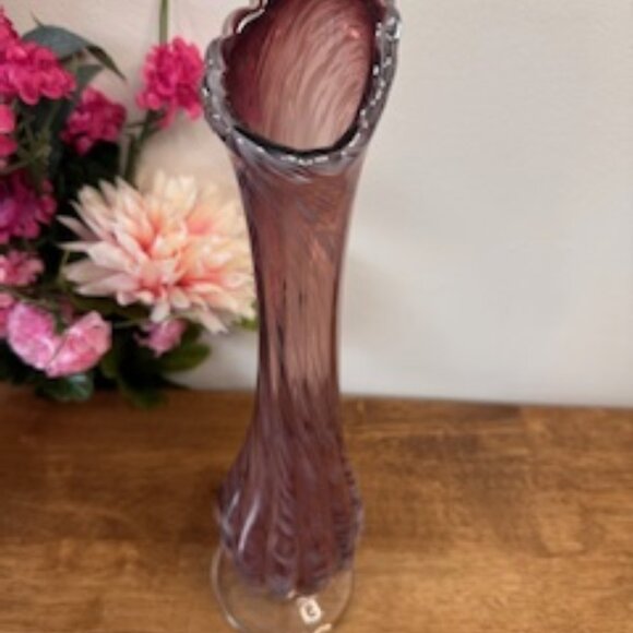 Vintage‎ Amethyst Hand Blown Glass Swing Vase Ruffled Top Purple Art Glass Decor - Picture 3 of 6